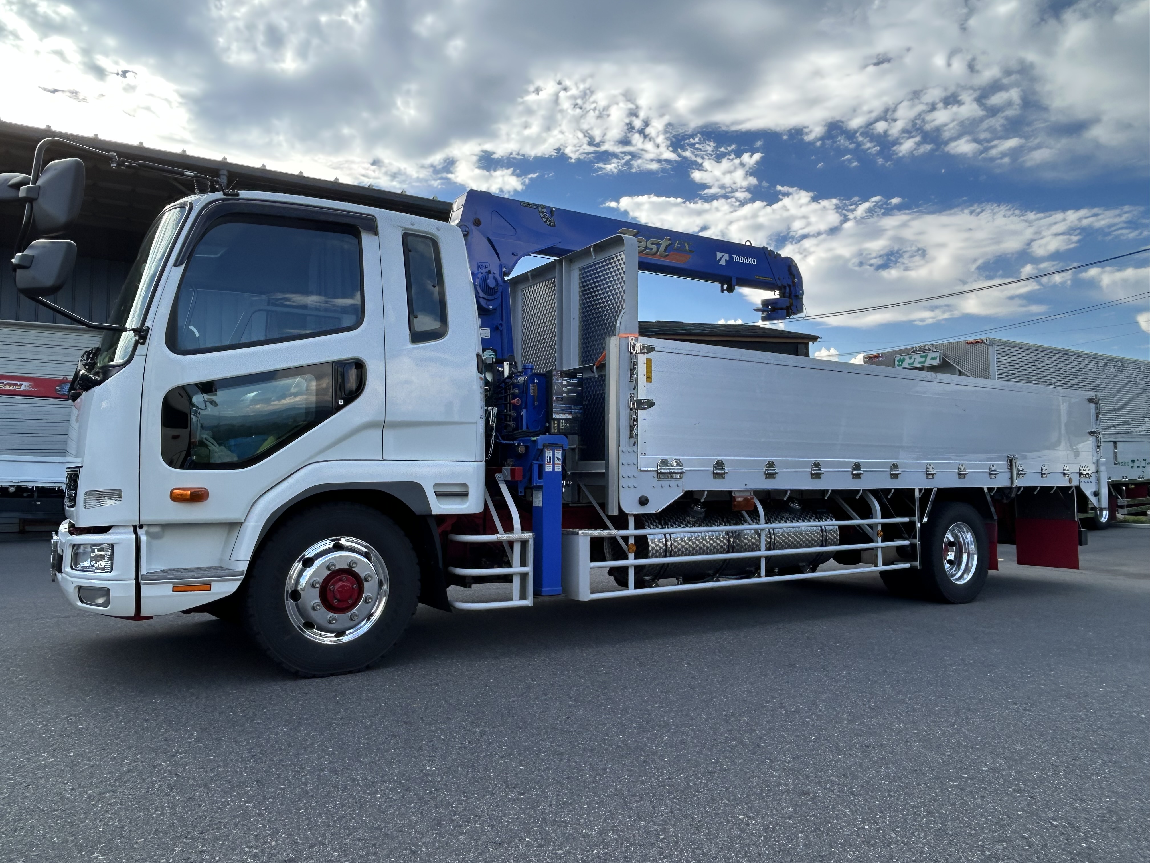 3トンロングバン車 パワーゲート付き